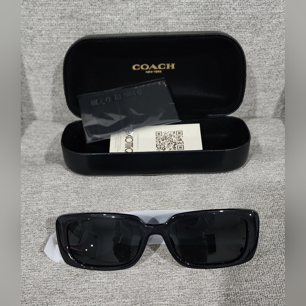 COACH Sunglasses HC8402U